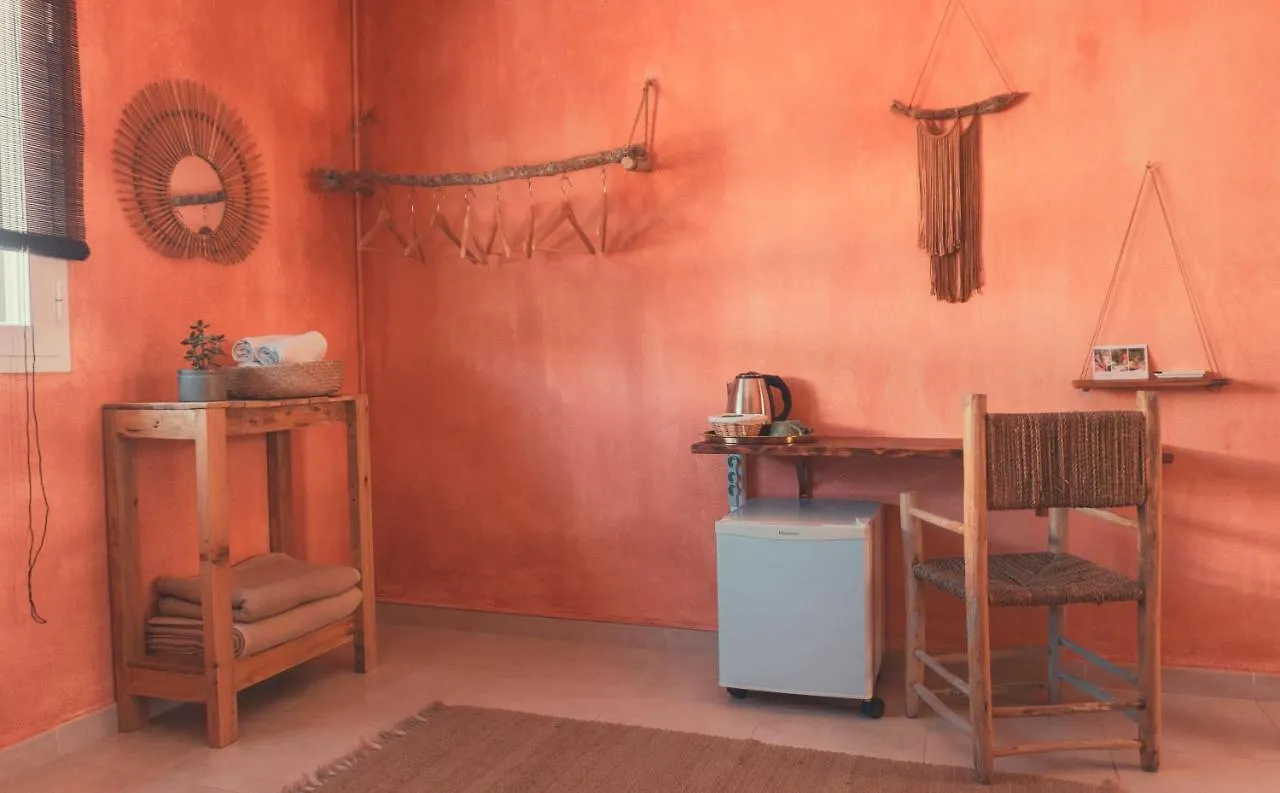 Hostal Esfigueral Playa DPlaya Des Figueral Konukevi